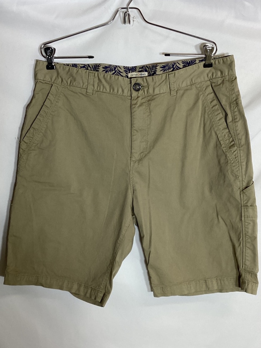 Mens Carbon2Cobalt Khaki Shorts with Lots of Back Pockets Size 36